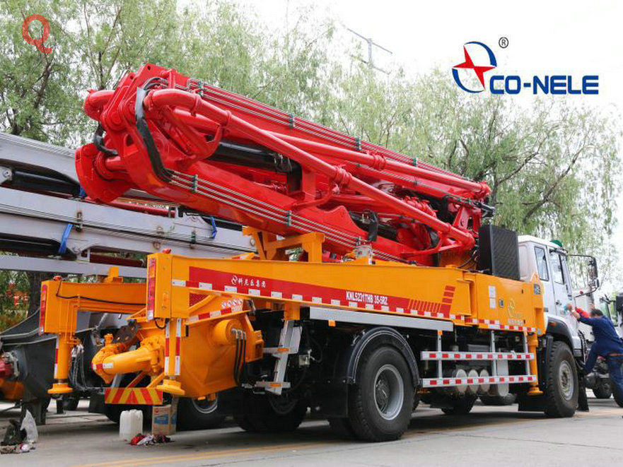 天泵，小型混凝土泵車，小型泵車