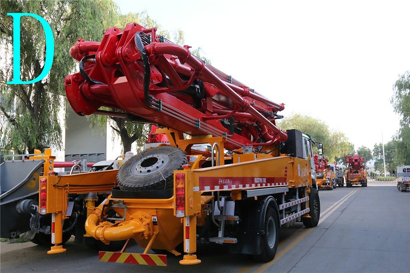 青島小型混凝土泵車(chē)價(jià)格 (6)