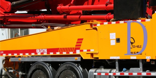 轉(zhuǎn)臺(tái)在一臺(tái)混凝土泵車中起到了怎樣的作用