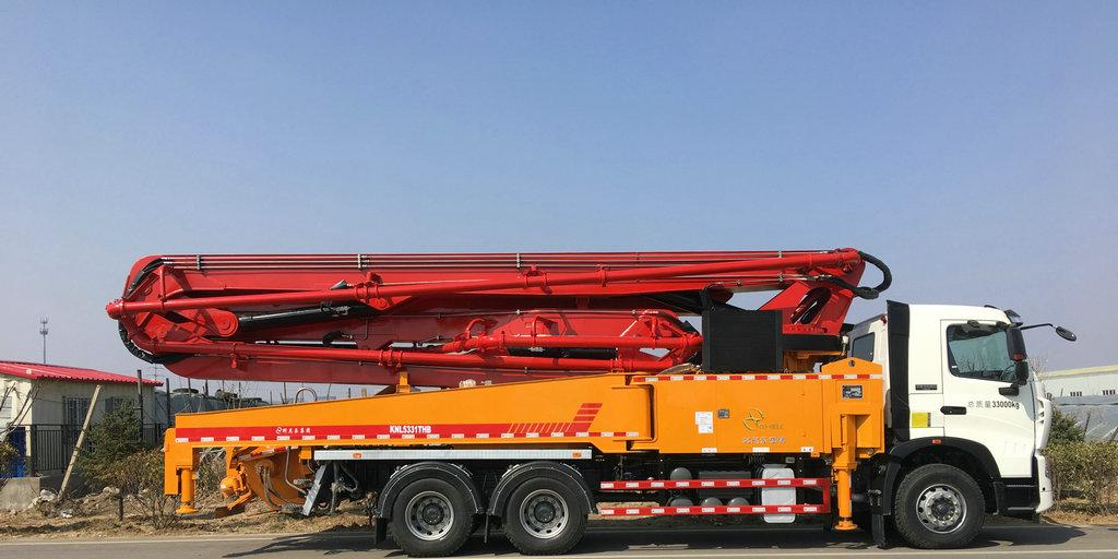 對小型小型混凝土泵車堵管現(xiàn)象的預判