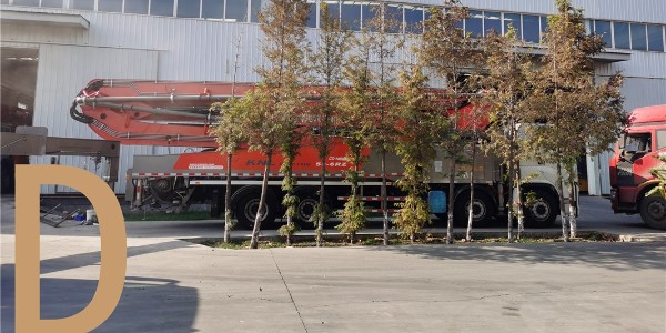 混凝土泵車(chē)臂架的展開(kāi)與旋轉(zhuǎn)防止受損