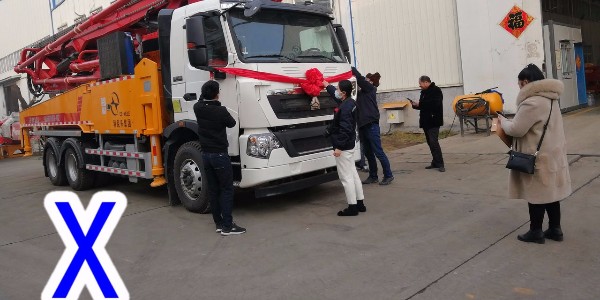 小型泵車液壓油質(zhì)量嚴格把控，才能讓小型混凝土泵車牛到飛起（二）