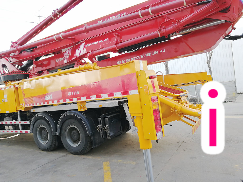 青島小型混凝土泵車價格 (2)