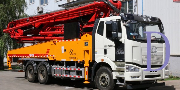 混凝土泵車在建筑工地上使用時(shí)，展現(xiàn)出哪些優(yōu)勢(shì)