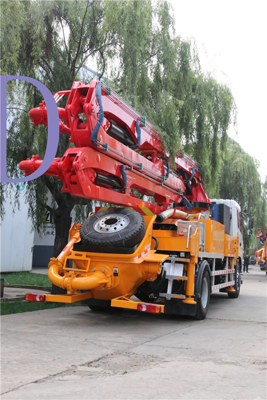 青島混凝土泵車價(jià)格 (4)